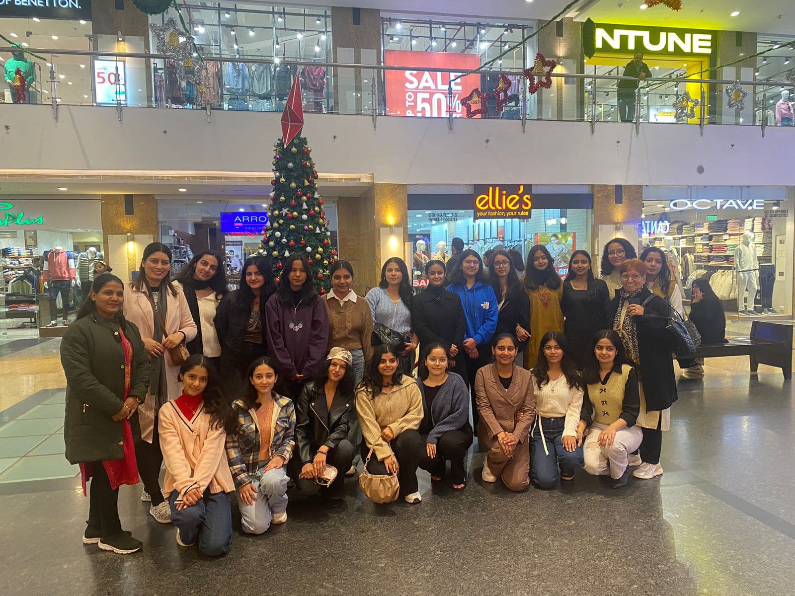Mall Outings at DAV Girls Hostel